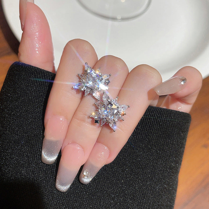 Sparking Snowflake Shiny Zircon Firework Earring