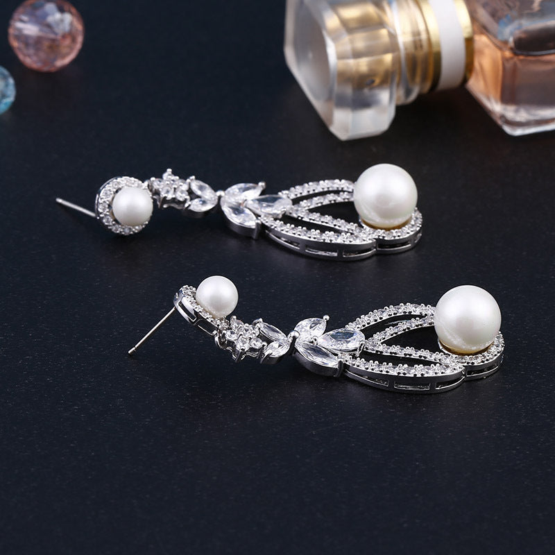 Zircon 925 silver pierced pearl earrings white and gold