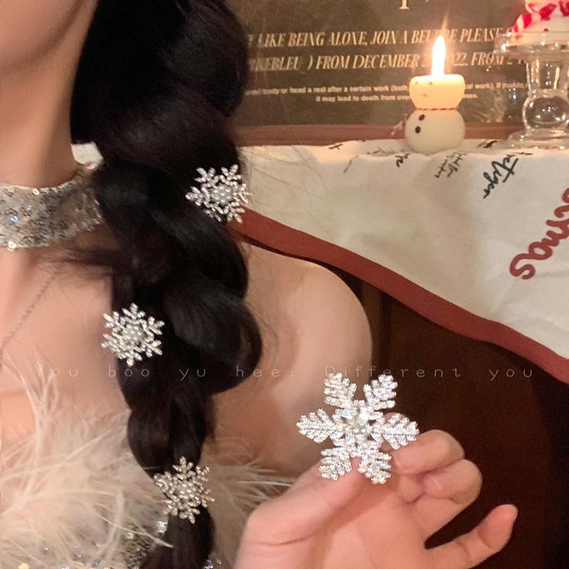 Cyrstal Snowflake Pearl Hair Clip Winter Girls Small Sweet Bobby Pins Women Fashion Retro Flower Hairside Headwear