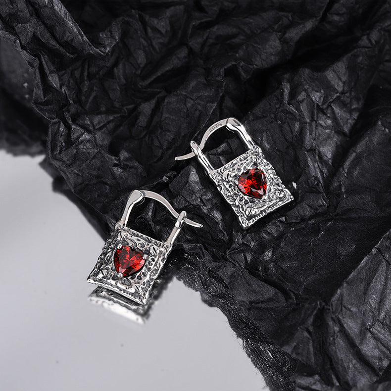 Sterling Silver Earrings Vintage Silver Lock Earrings Inlaid With Heart-shaped Zircon S925 Silver