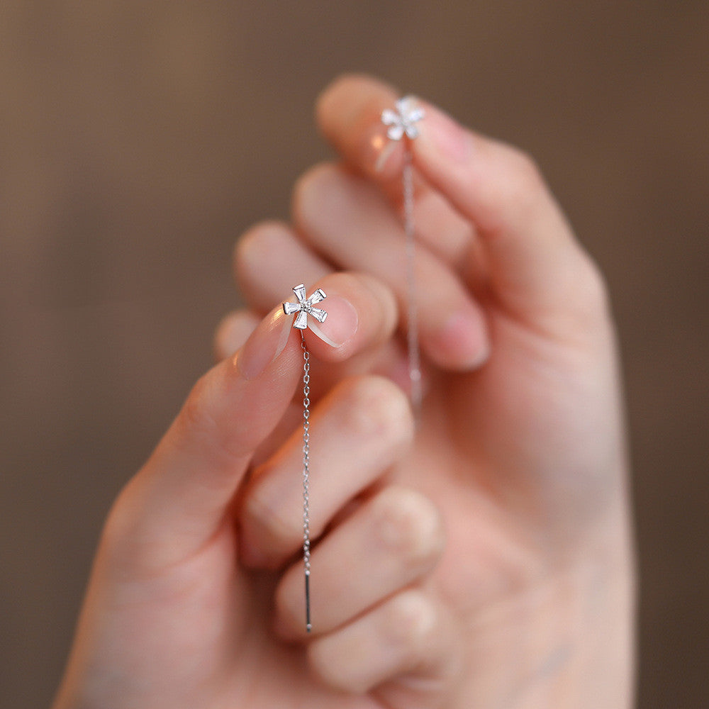 Graceful And Fashionable Sterling Silver Zircon Flower Earrings