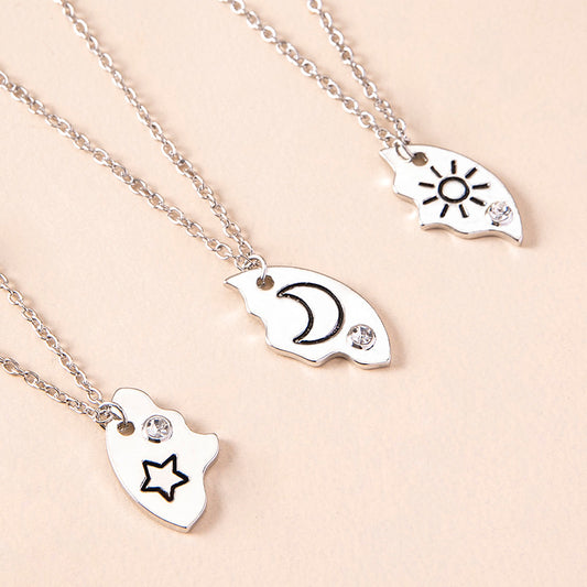round jigsaw puzzle pendant necklaces for friends / sisters / brothers
